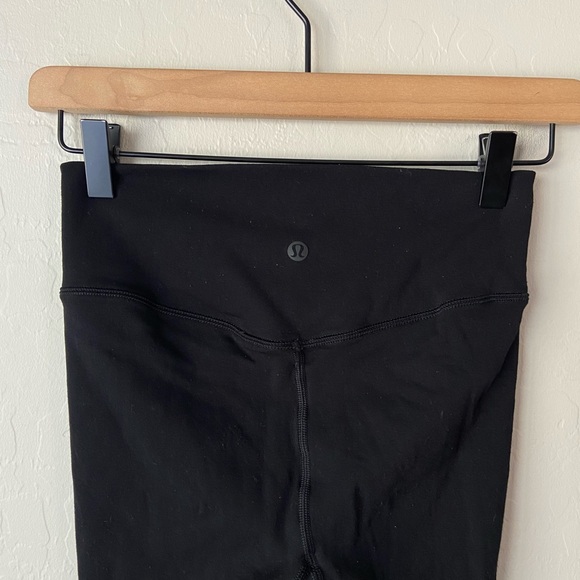 Lululemon high rise reveal tights black 4 - Picture 8 of 10